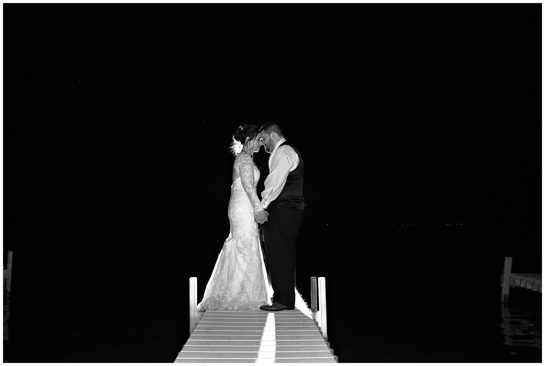 Rebecca & Jake :: Bay Pointe Inn Gun Lake Wedding Photographer - Gregersen Photography