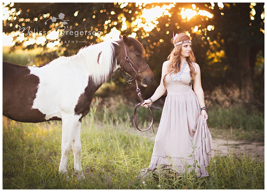 Horse photography at sunset with pretty girl